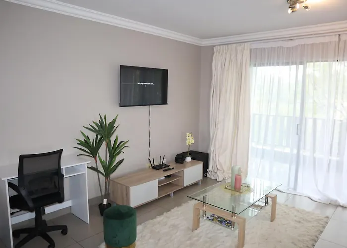 Luxury & Secure Apartment - Fourways